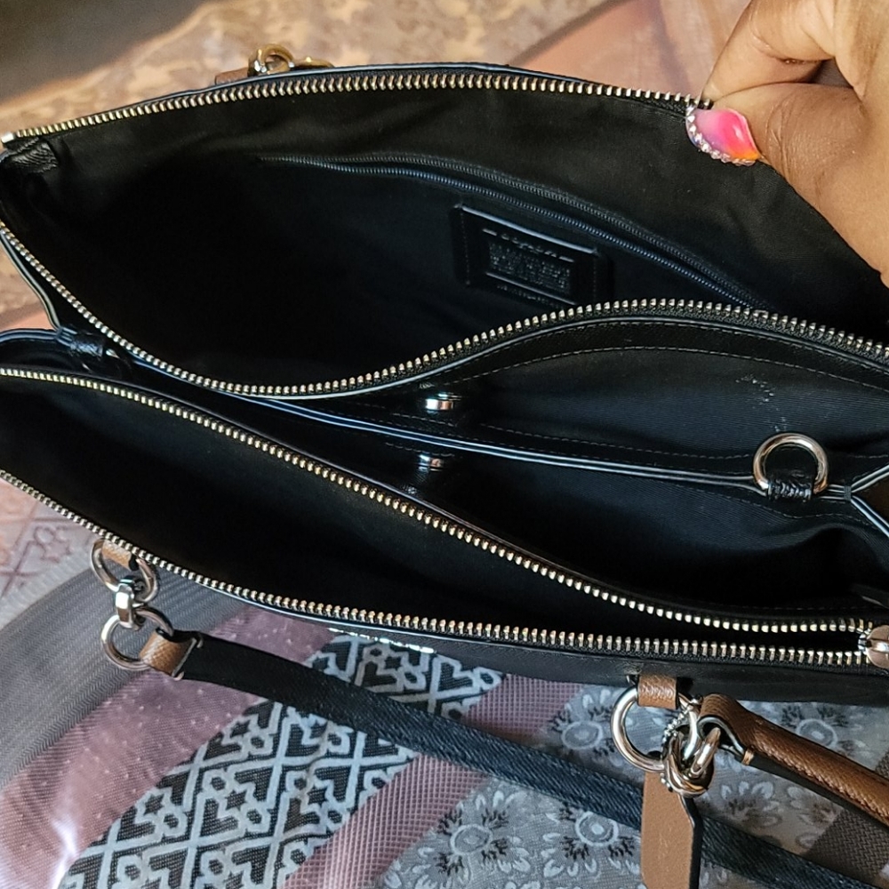 Handbag - Picture 6 of 7